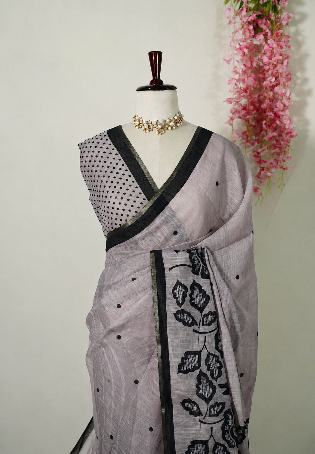 Elegant Grey Linen Saree with Blouse – Perfect for Festive & Casual Wear