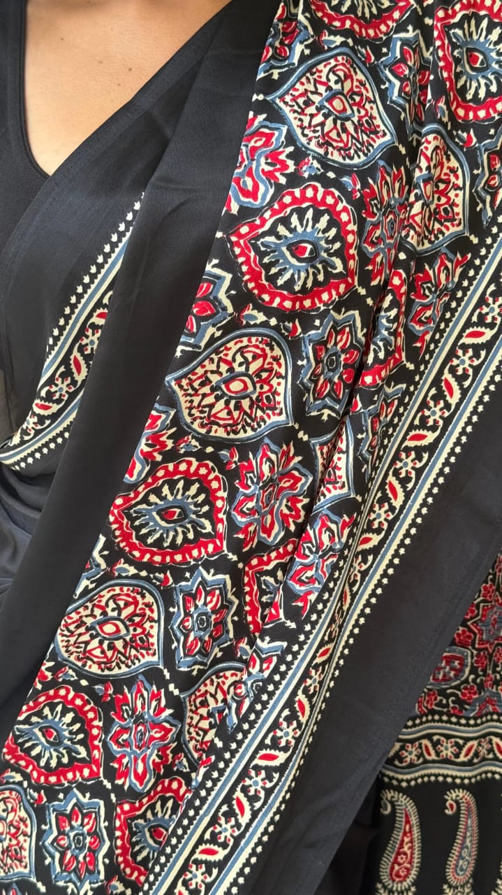 ELEGENT BLACKAJRAKH SAREE