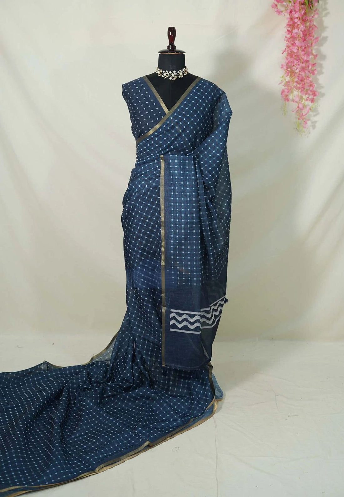 Elegant Blue Linen Saree with Blouse – Perfect for Festive & Casual Wear