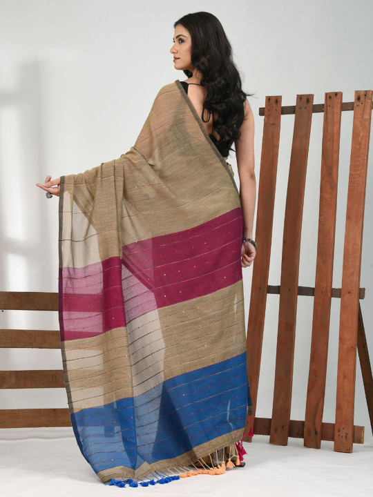Ethereal Lines – Cotton Beige & Blue Classic Saree 🌸