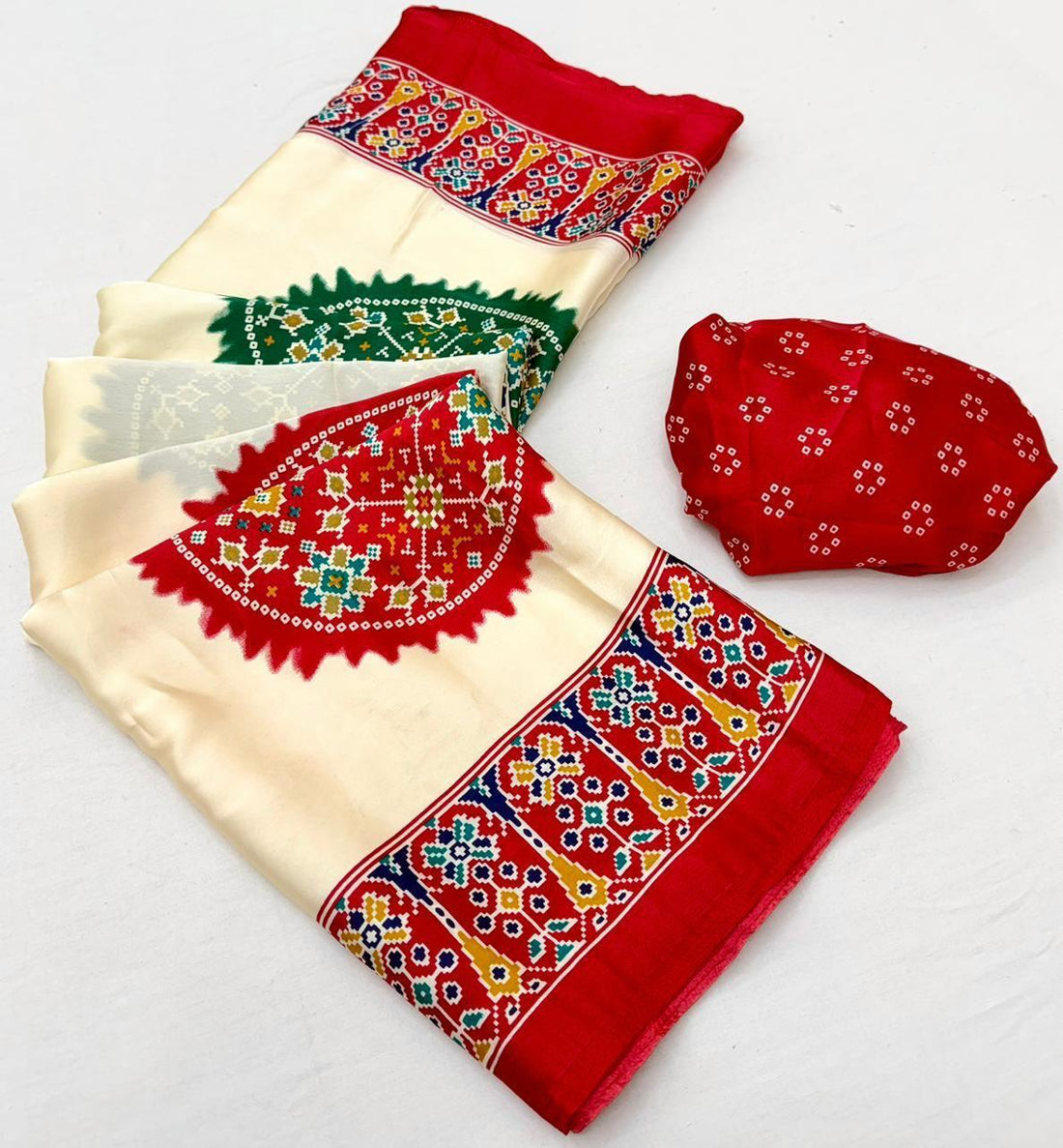 Kasumbo Semi Gaji AJRrakh Gajji Bandhej Pure Gajji Soft Silk Saree